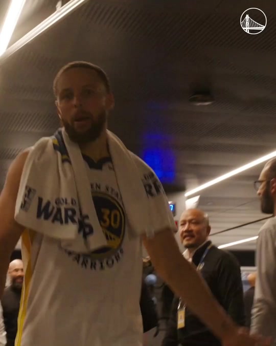 九游体育下载-关于金州勇士迎欧超杯关键赛;今晨更衣室发声;更衣室稳定;团队化学反应显著的信息